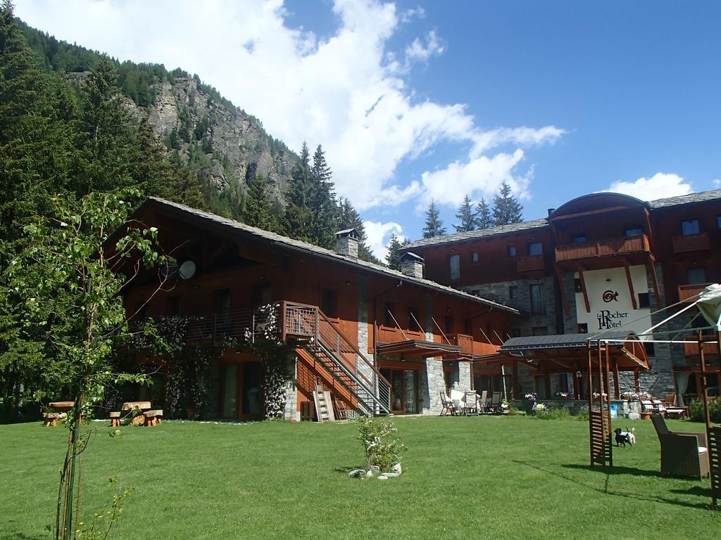 Le Rocher Hotel Champoluc Extérieur photo