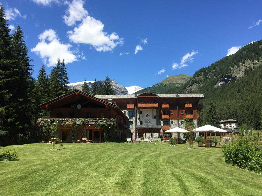 Le Rocher Hotel Champoluc Extérieur photo