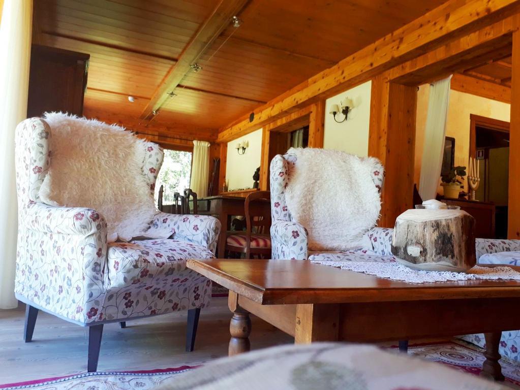 Le Rocher Hotel Champoluc Extérieur photo