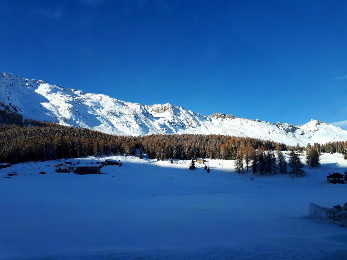 Le Rocher Hotel Champoluc Extérieur photo