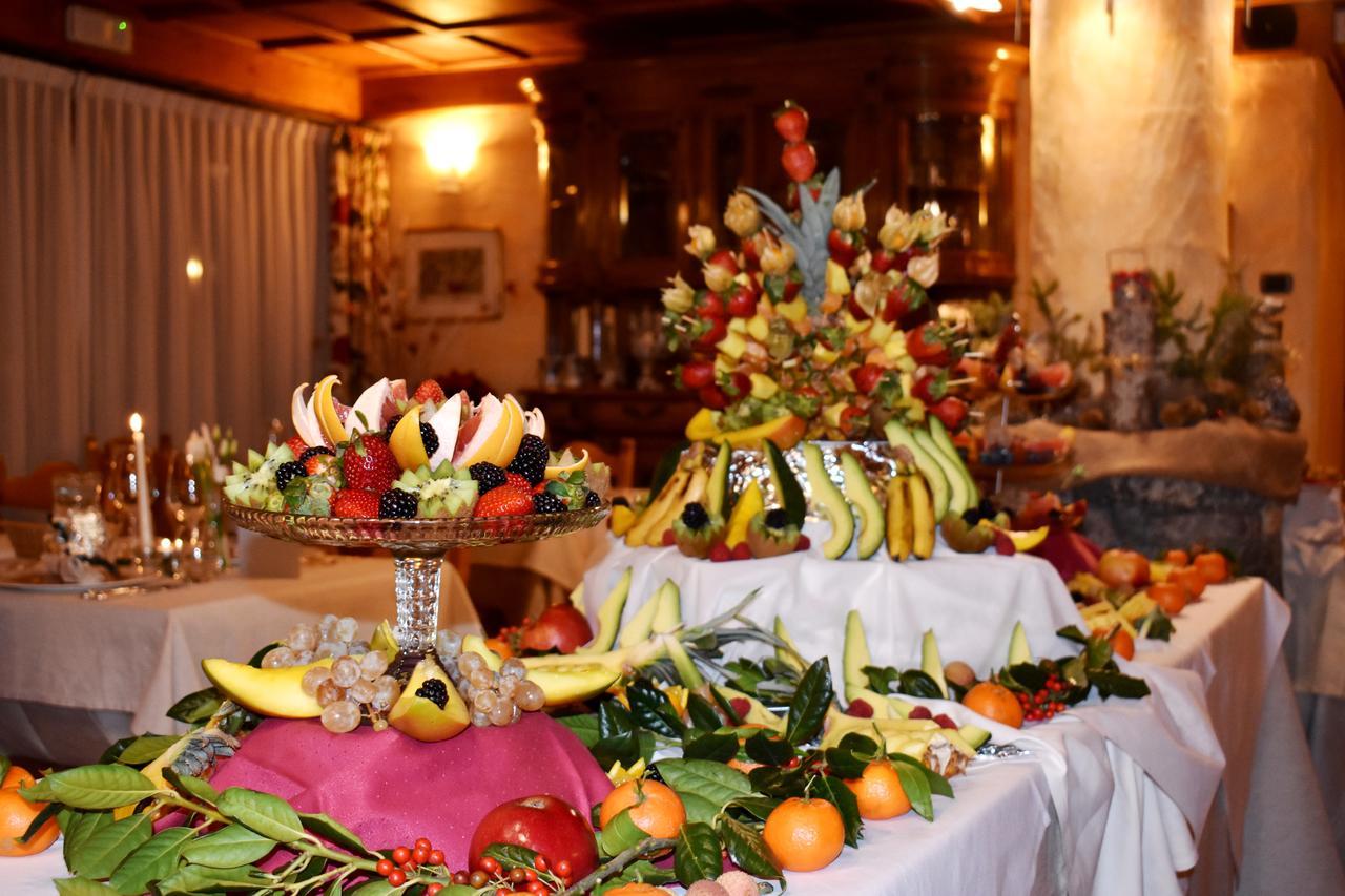 Le Rocher Hotel Champoluc Extérieur photo